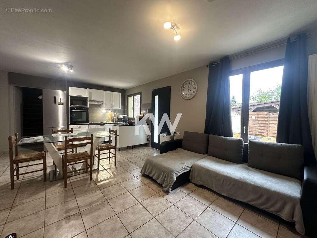 Maison à SAINT-FARGEAU-PONTHIERRY