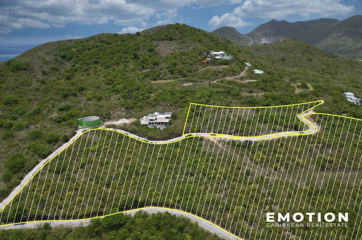Terrain à SAINT-MARTIN