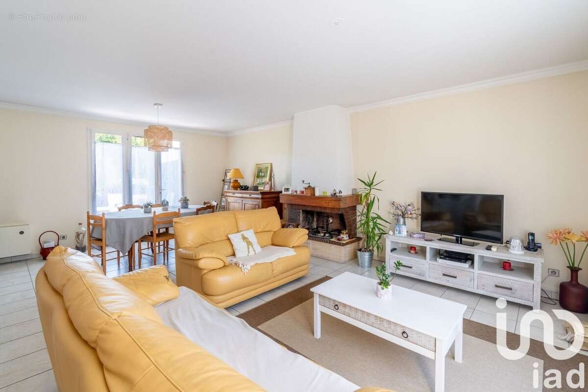 Photo 5 - Maison à SAINT-FARGEAU-PONTHIERRY