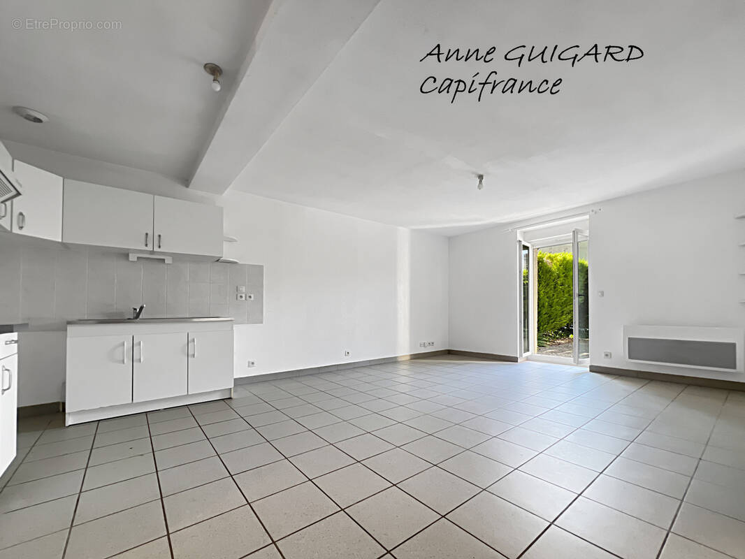 Appartement à SERRIERES-EN-CHAUTAGNE