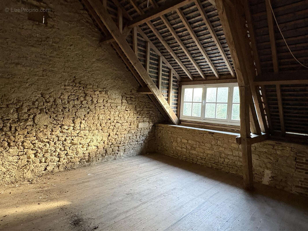 Maison à SAINT-GERMAIN-LE-VIEUX