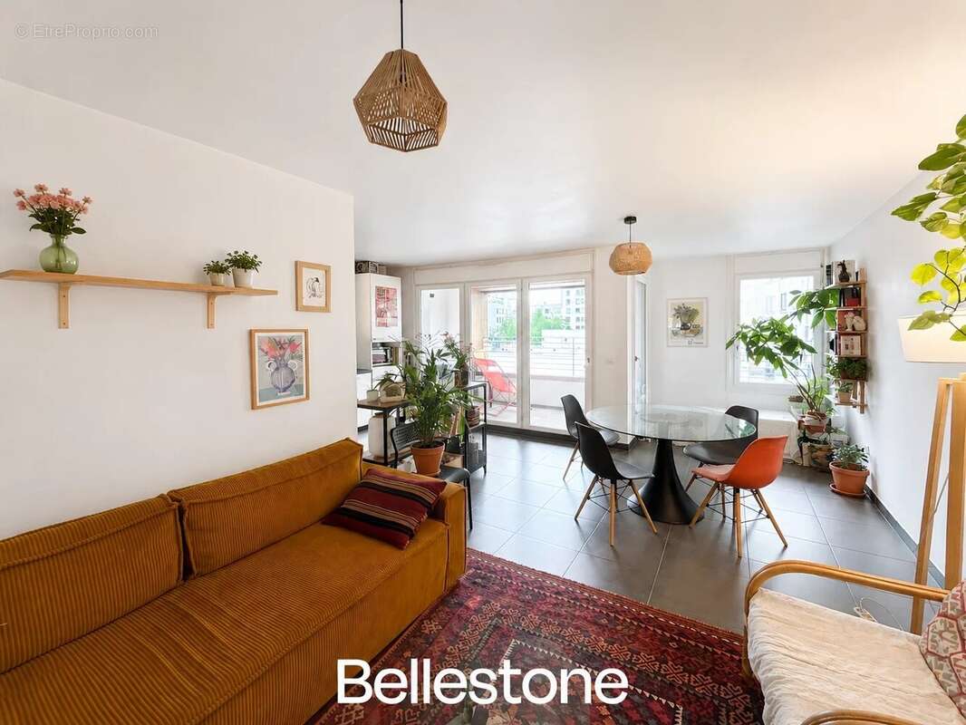 Appartement à PARIS-19E