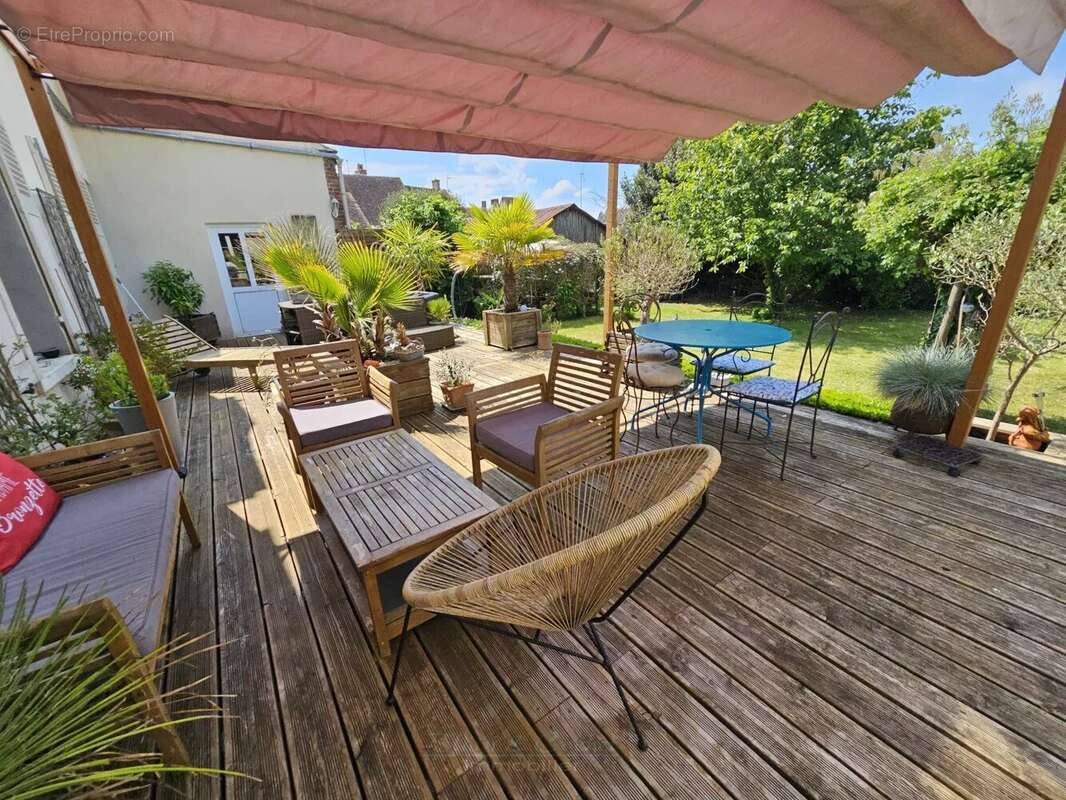 Maison à FERRIERES-EN-GATINAIS