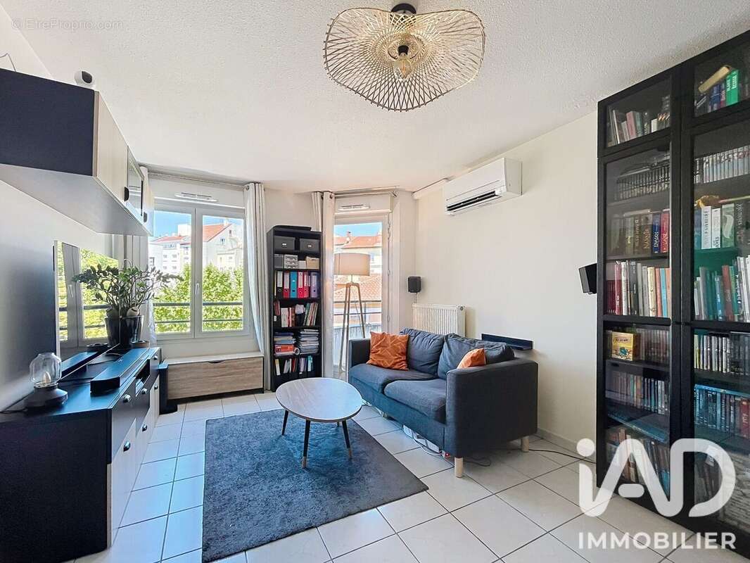 Photo 2 - Appartement à VILLEURBANNE