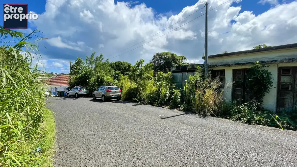 À Vendre - Terrain à fort potentiel - Trinité - photo 8
