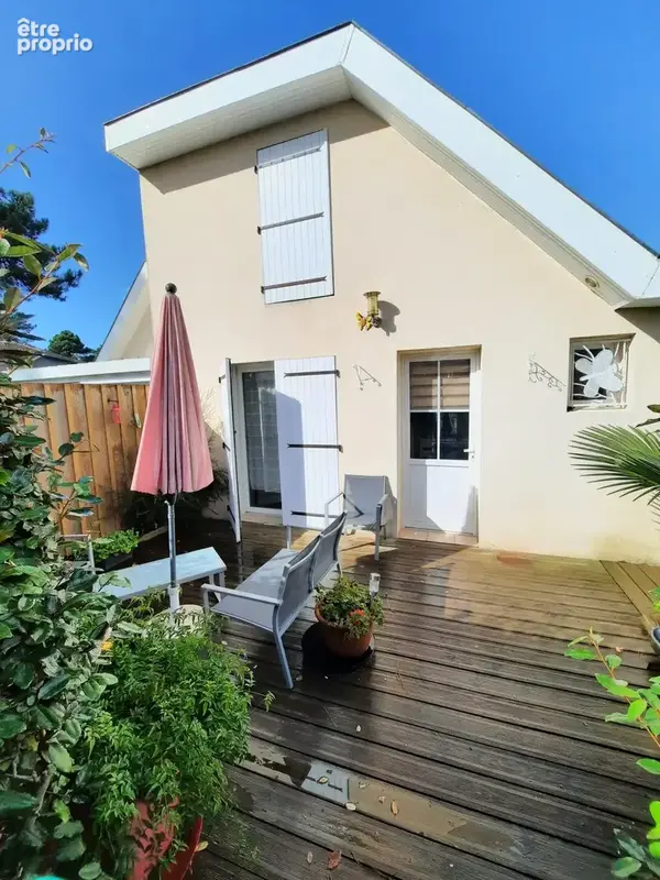 FACADE MAISON