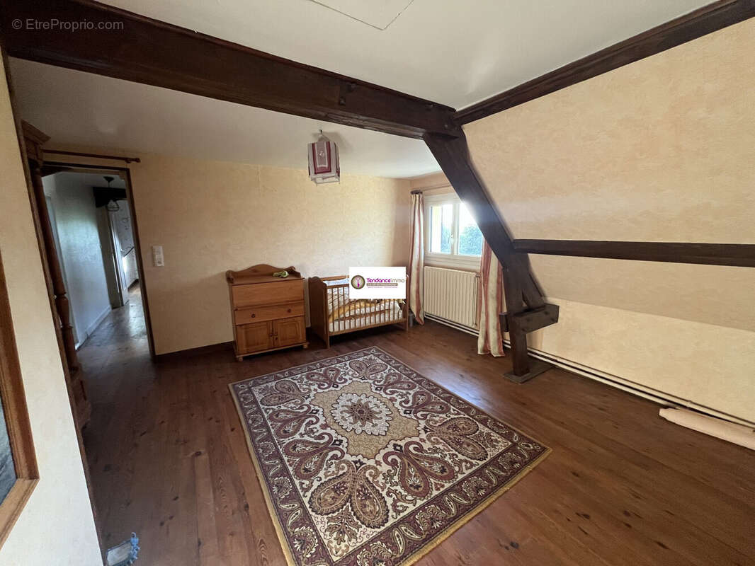 Maison à LE MELE-SUR-SARTHE