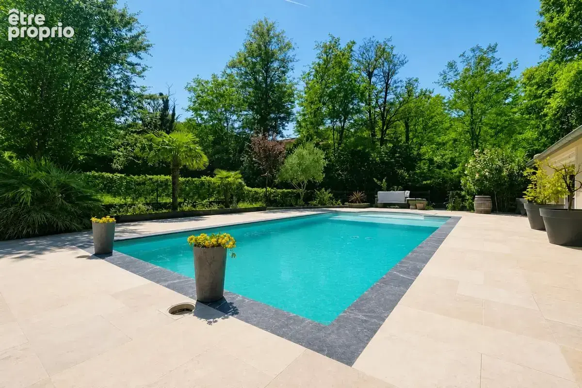 Maison de 11 pièces de 368 m² à Châteauneuf-sur-Isère - photo 8