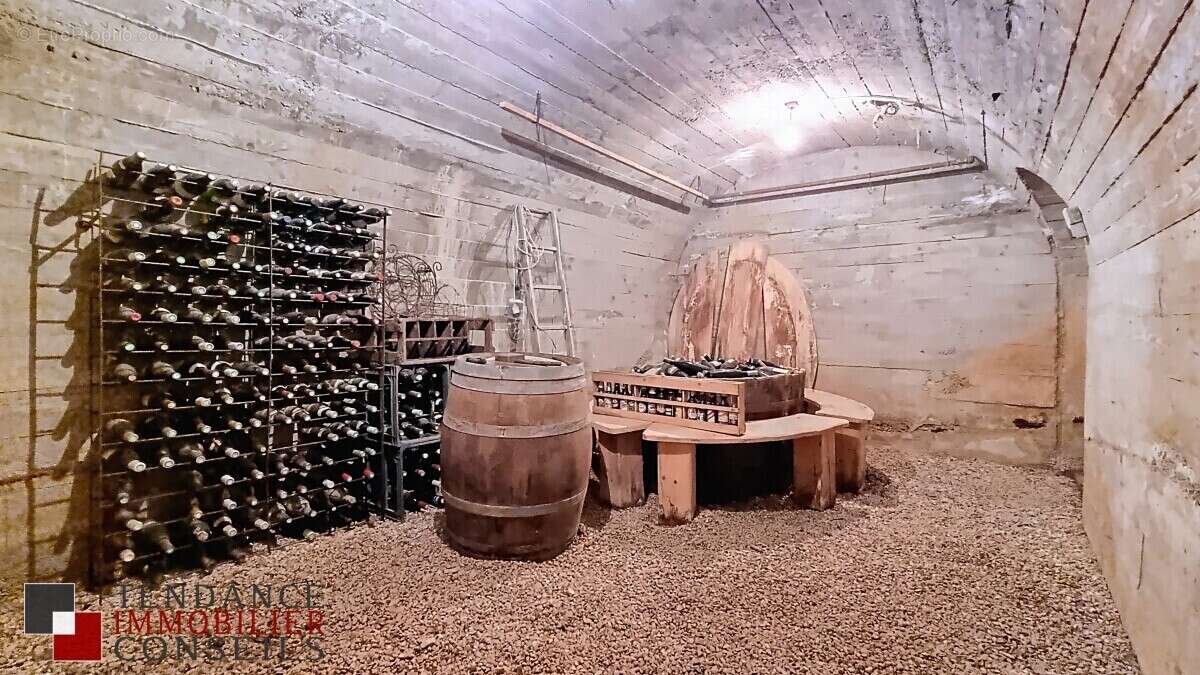 Maison à SAINT-ETIENNE-DES-OULLIERES