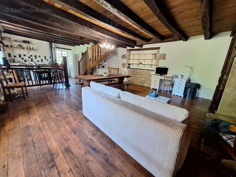 Maison à SOUSCEYRAC