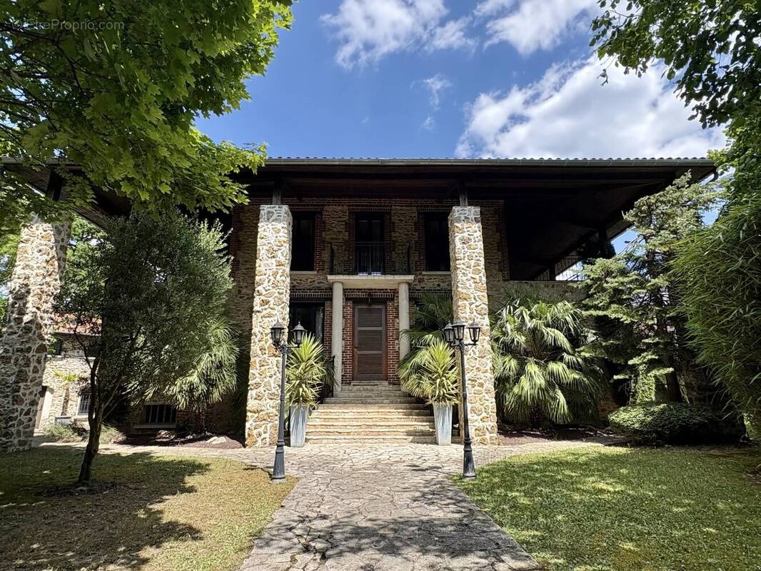 Maison à LE PLESSIS-TREVISE