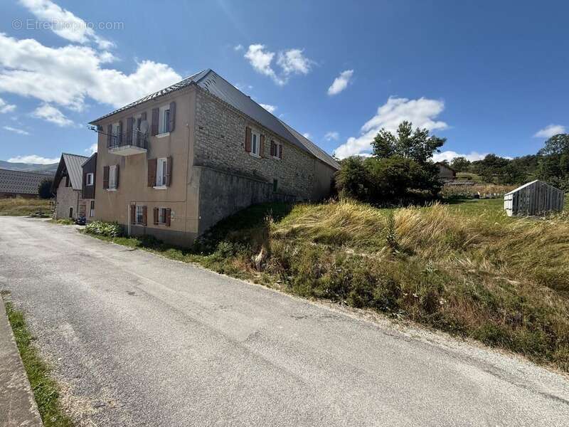 Maison à LA CLUSE