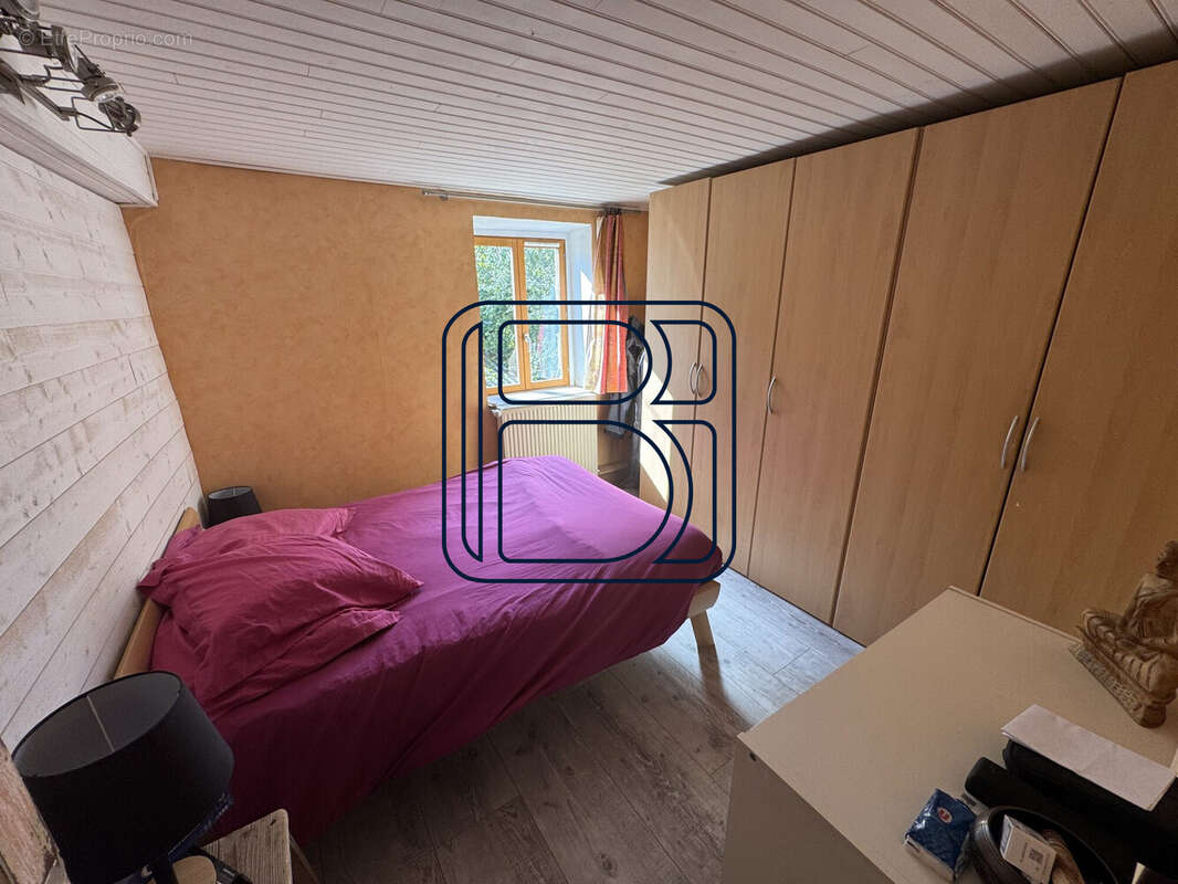 Maison à MEDEYROLLES