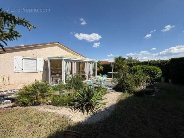 Maison de caractère secteur Veauche – 147 m² sur terrain clos et arboré de 810 m² - photo 10
