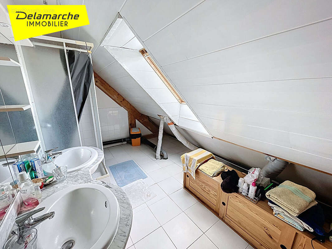 Maison à BREVILLE-SUR-MER