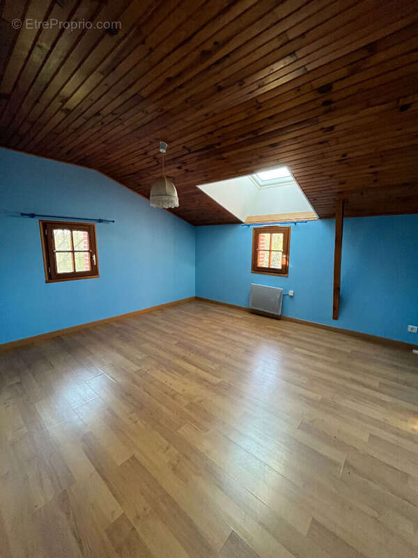 Maison à LA CHAUSSAIRE