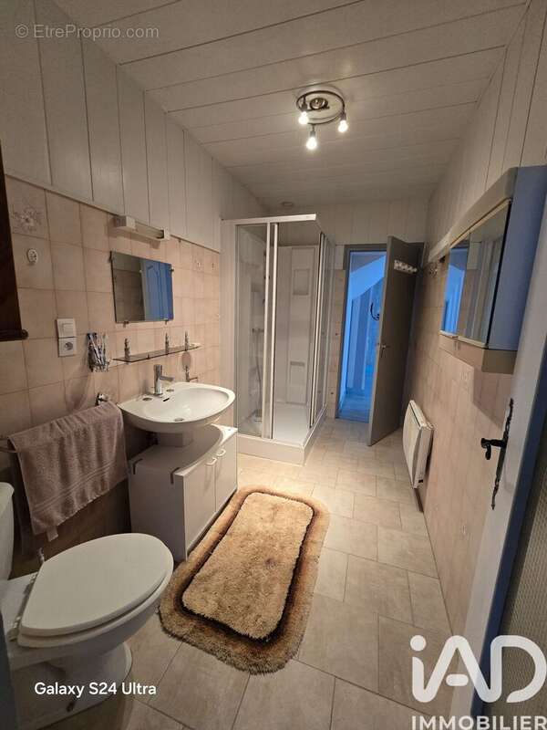 Maison 84 m² à Saint-Maixent  - photo 8