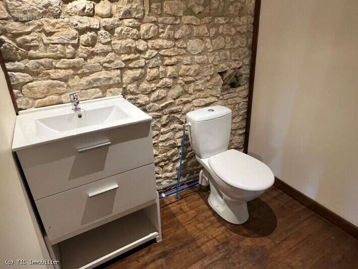 Maison à CELLEFROUIN