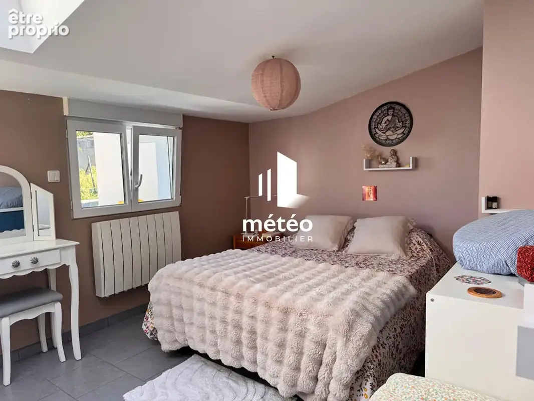Maison 4 pièces à vendre - 124 m² avec terrain de 802 m² aux Sables - photo 9