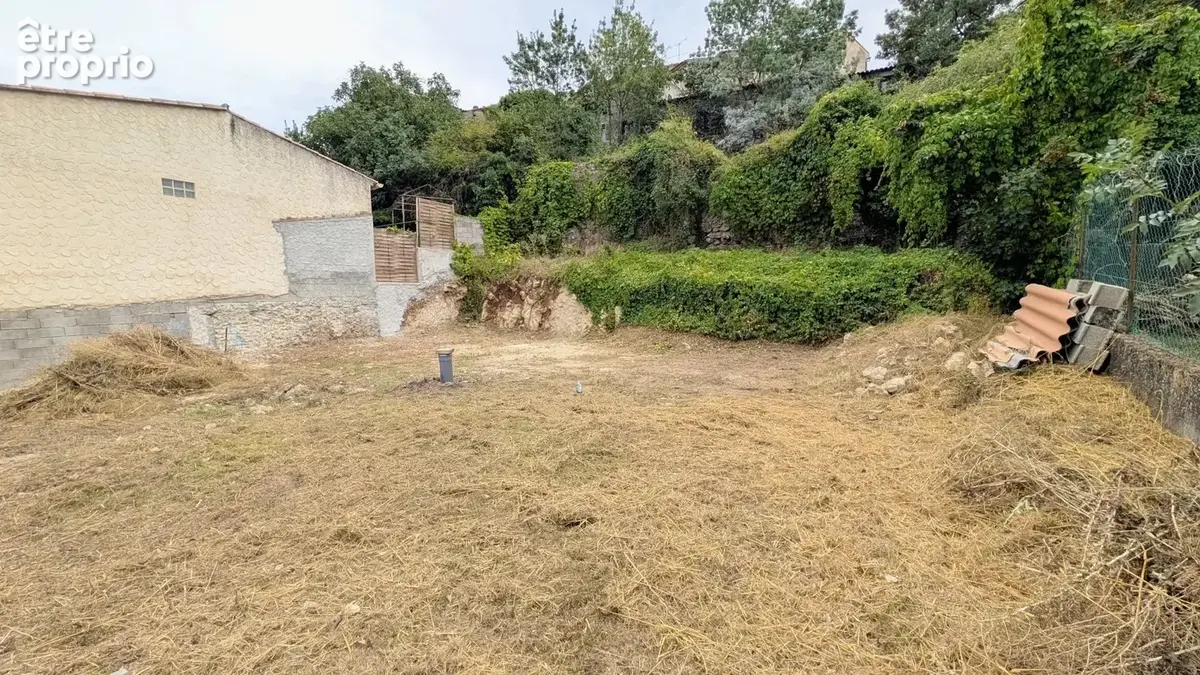 Terrain à CARCES