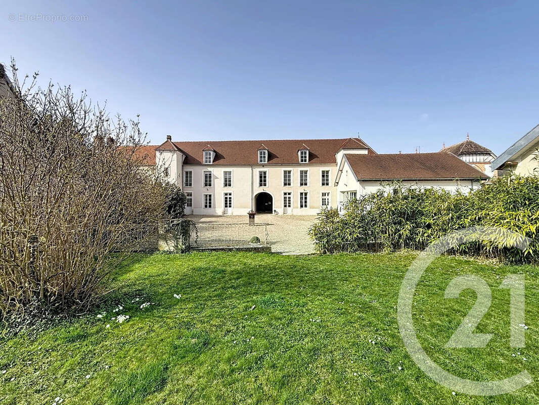 Maison à VILLENAUXE-LA-GRANDE