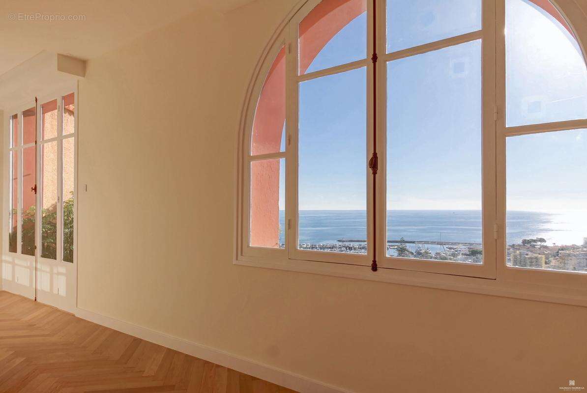 Appartement à BEAULIEU-SUR-MER