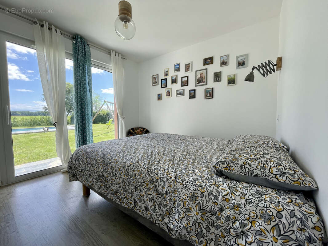 Maison plain pied avec Vue Pyrénées et couloir de nage - photo 13