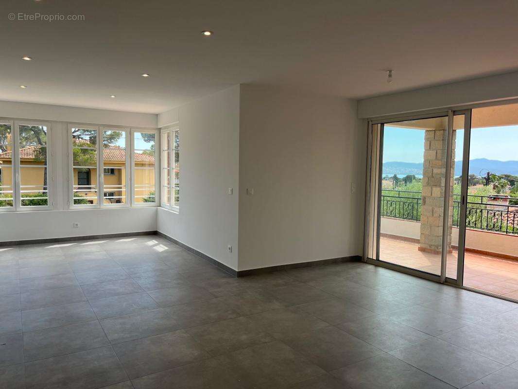 Appartement À Vendre - photo 4