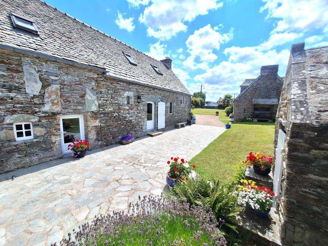 Maison à LOCQUIREC
