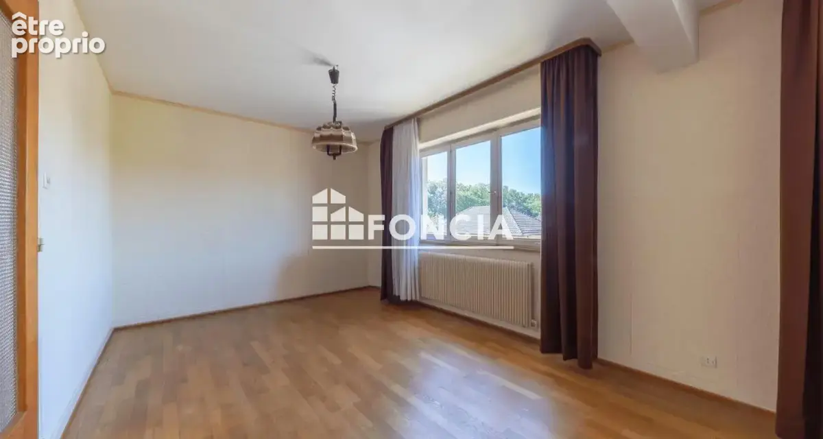 LINGOLSHEIM - Maison familiale avec fort potentiel – 195 m², deux logements indépendants et terrain constructible de 300 m² - photo 10