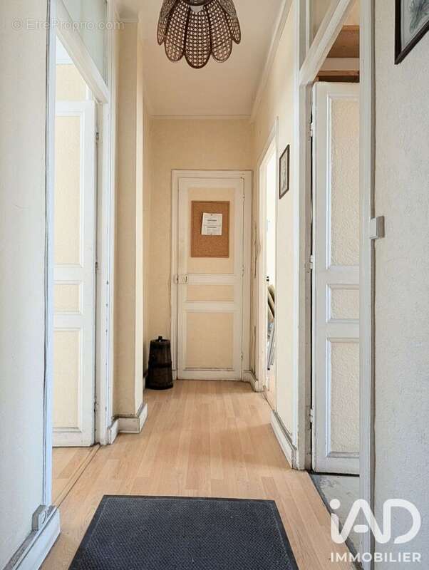 Photo 8 - Appartement à JUVISY-SUR-ORGE