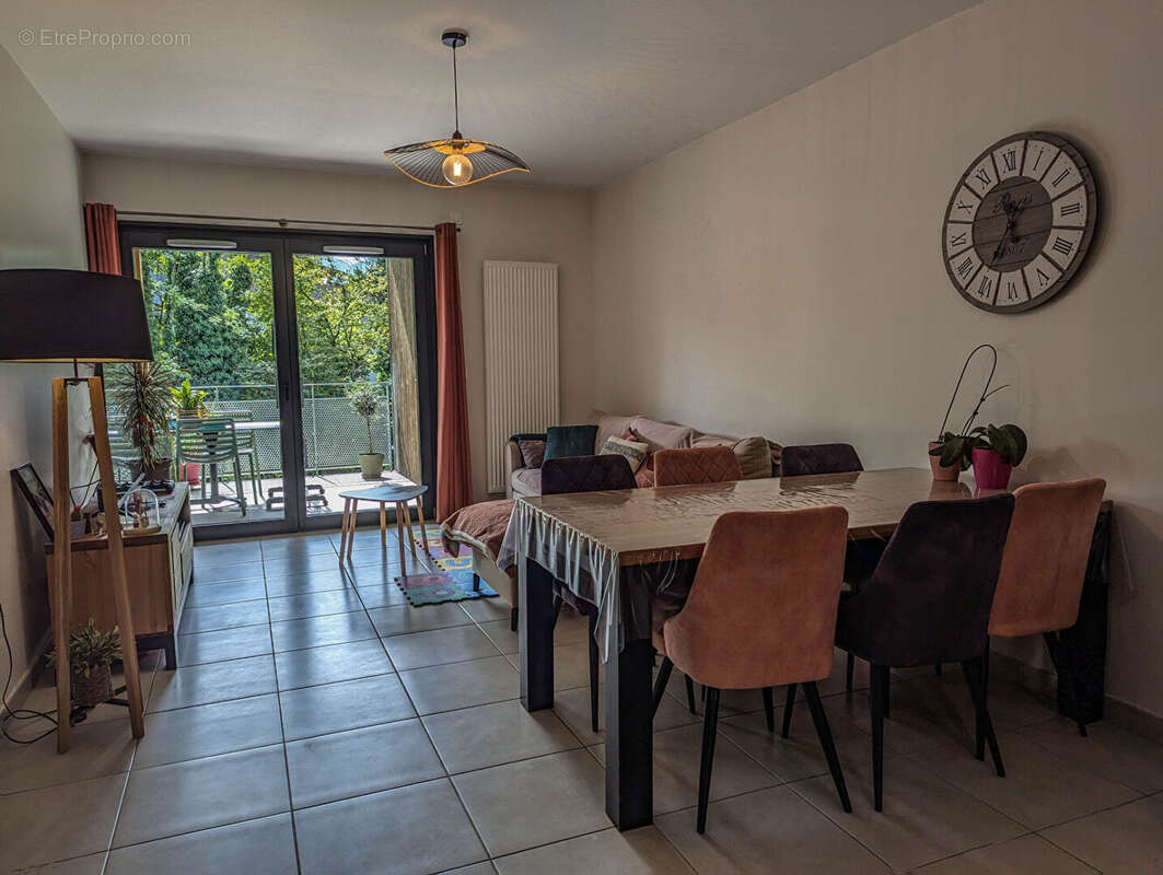 Appartement à BASSENS