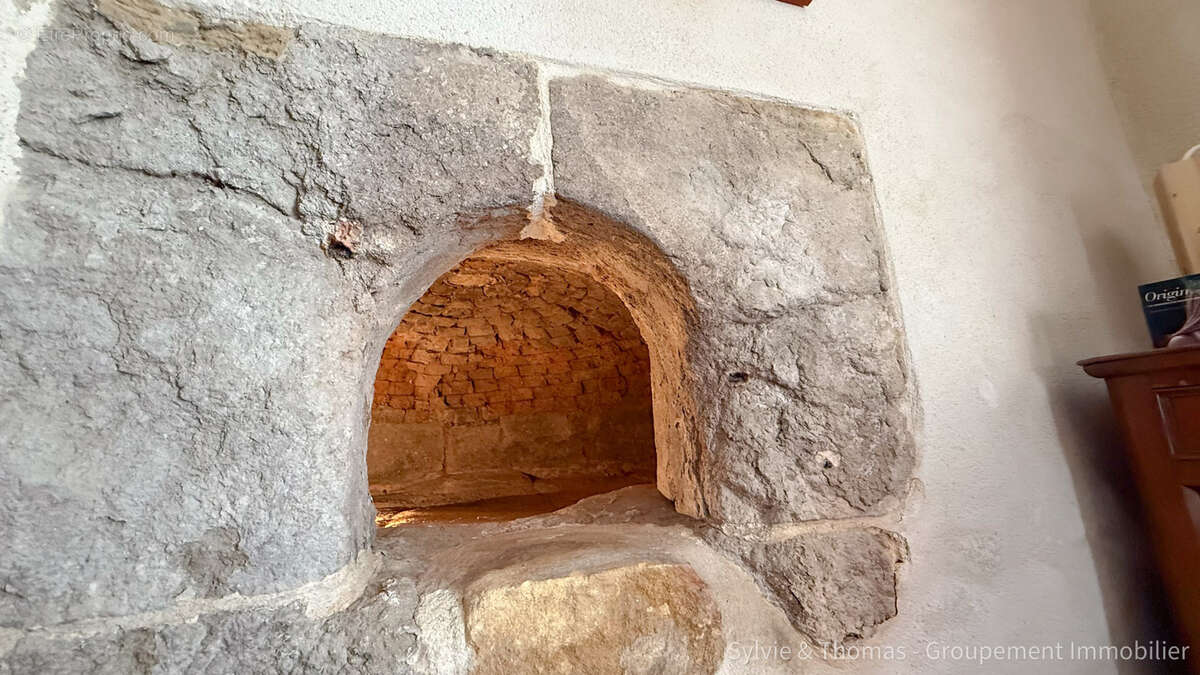 Maison à CADEROUSSE