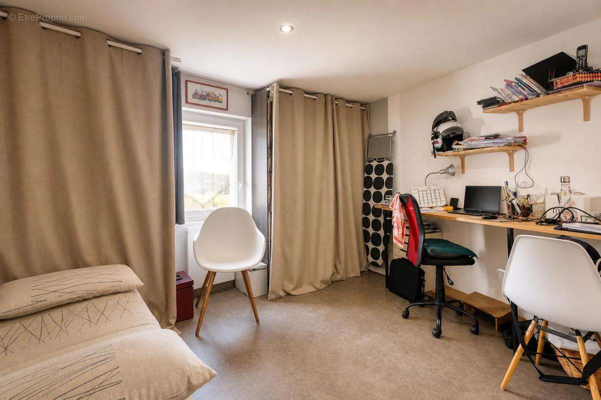 Ensemble immobilier de 8 pièces 141 m² à Dompierre-sur-Mer - photo 15