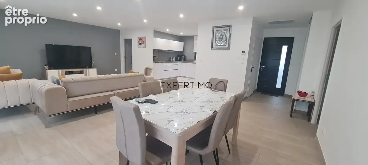 Villa  recente avec piscine - photo 3