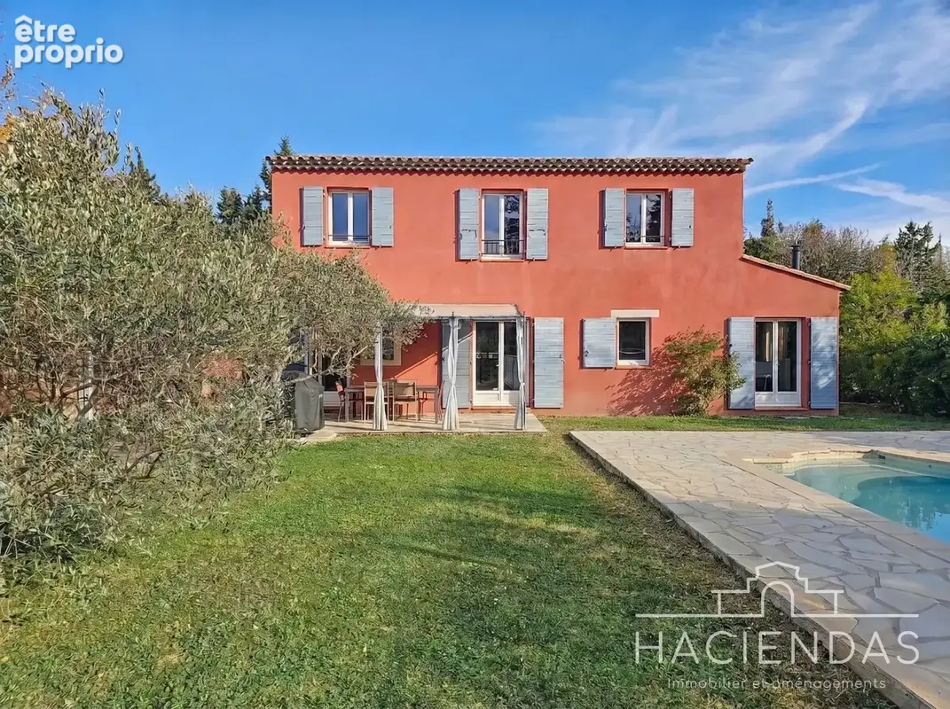 Maison à PELISSANNE