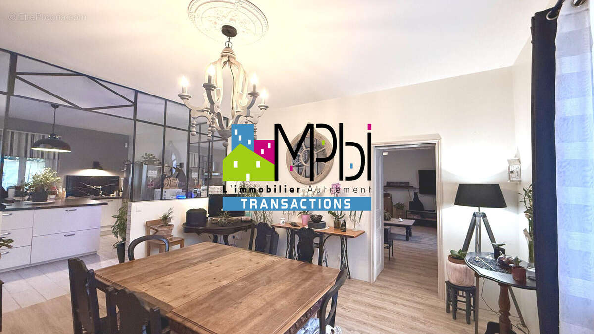 Maison à SAINT-JEAN-SUR-REYSSOUZE