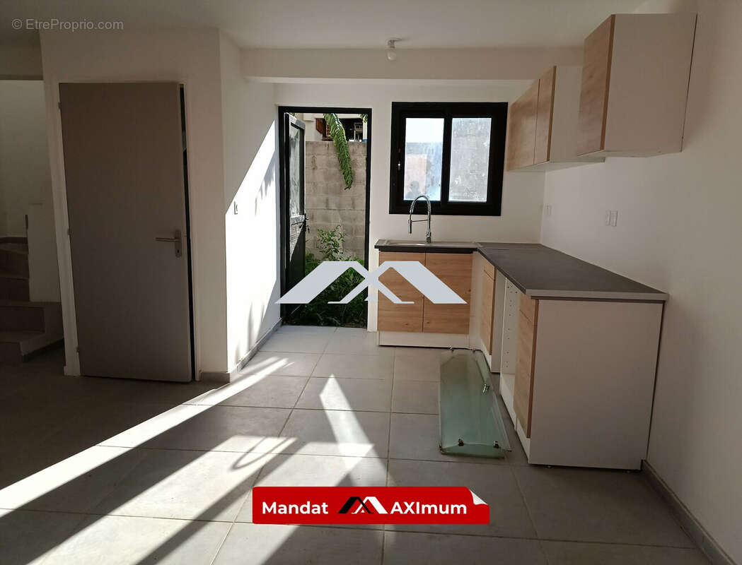 Maison 55 m² à Saint-Louis  - photo 2