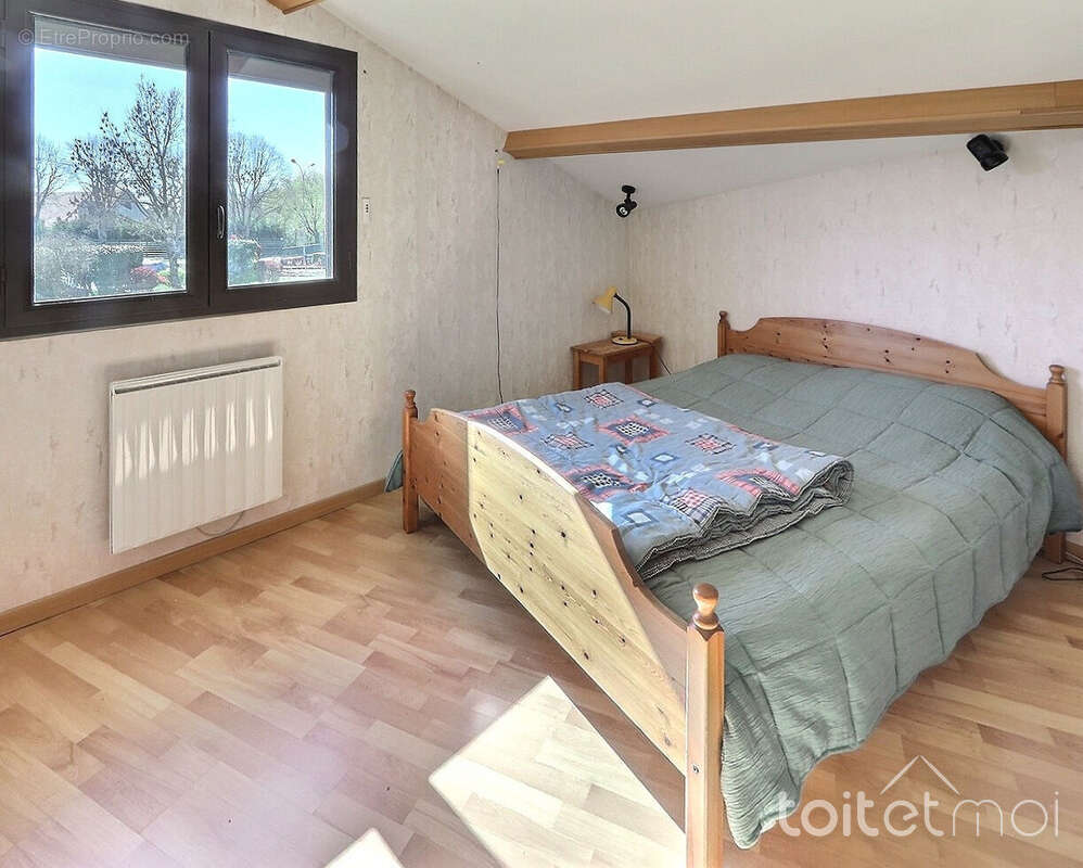 Maison à VILLIERS-LE-BACLE