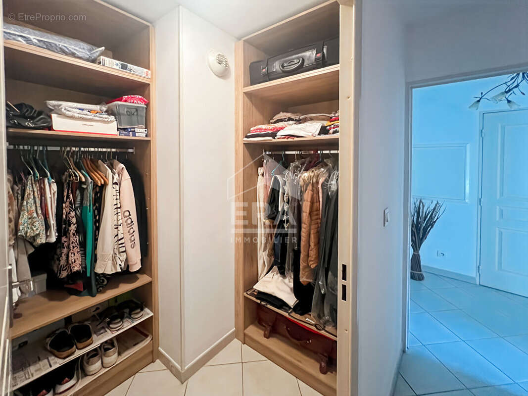 Appartement à MARSEILLE-12E