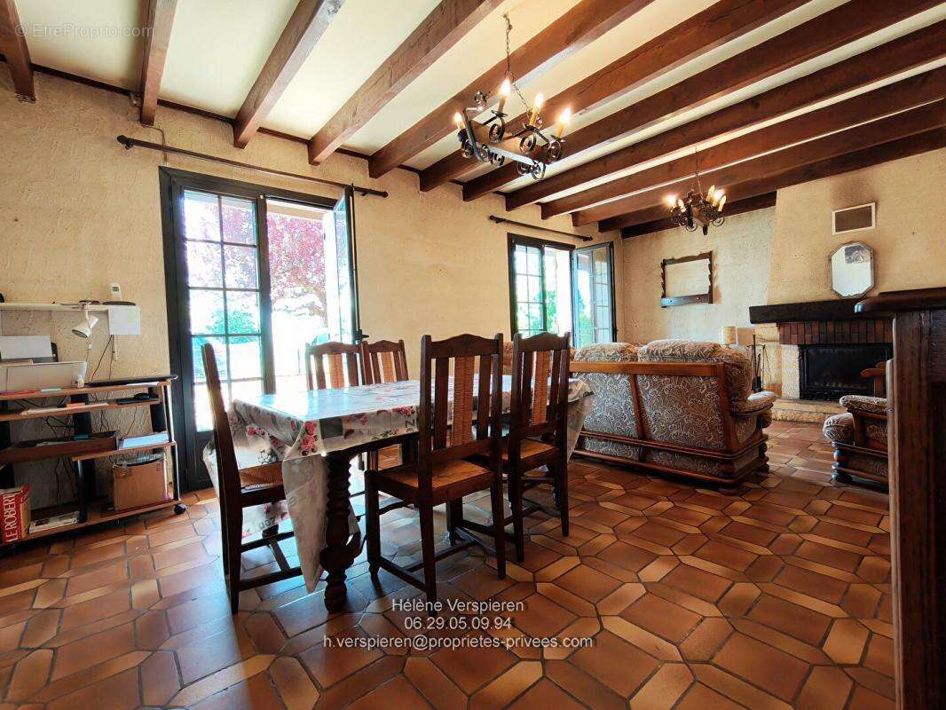 Maison Cales 6 pièce(s) 4 chambres133 m2 Garage/dépendances et terrain constructible - photo 4