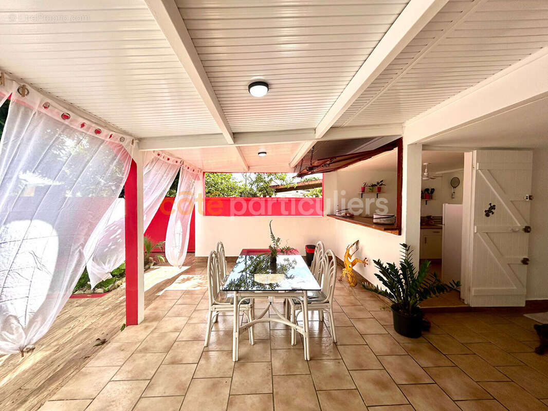 Maison à SAINTE-ROSE