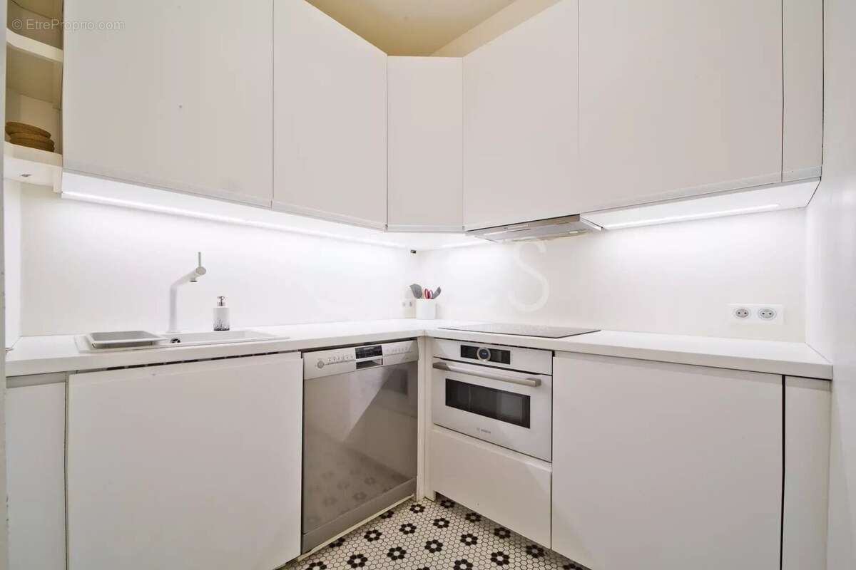 Appartement à PARIS-7E