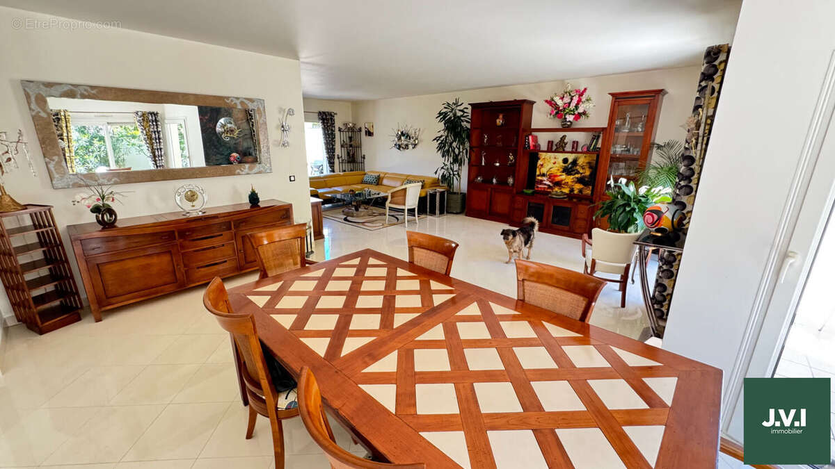 Maison à SAINT-GRATIEN