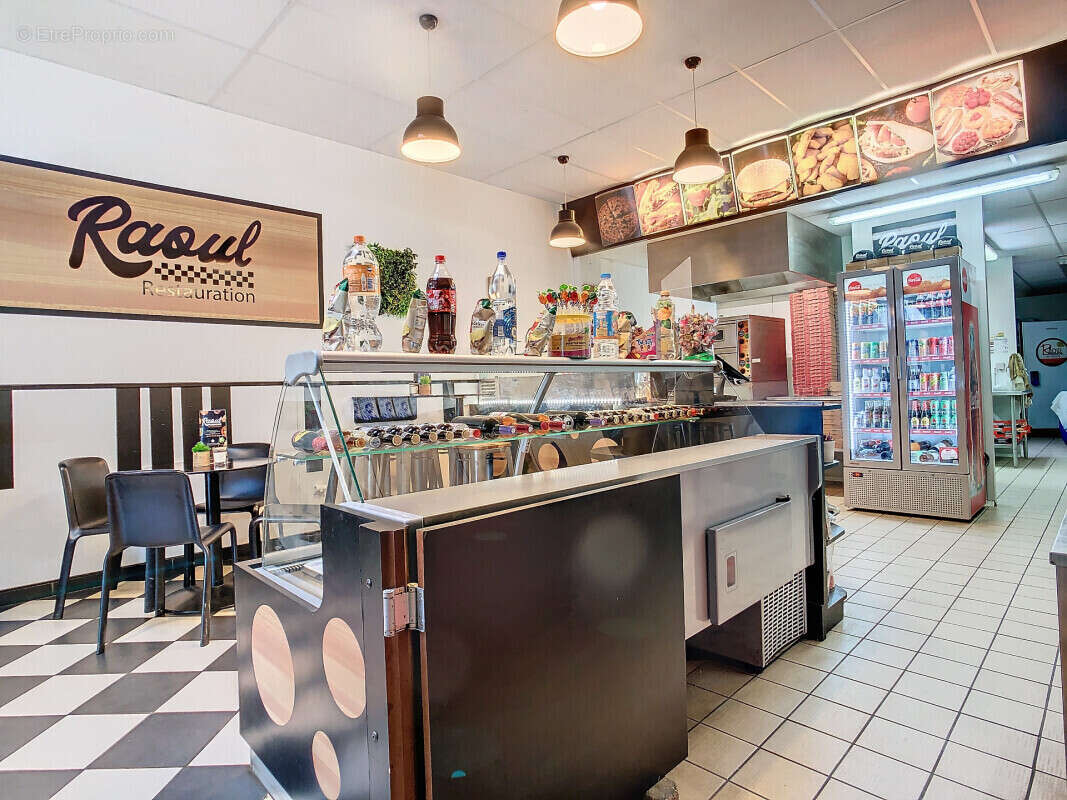 Commerce à MALESTROIT