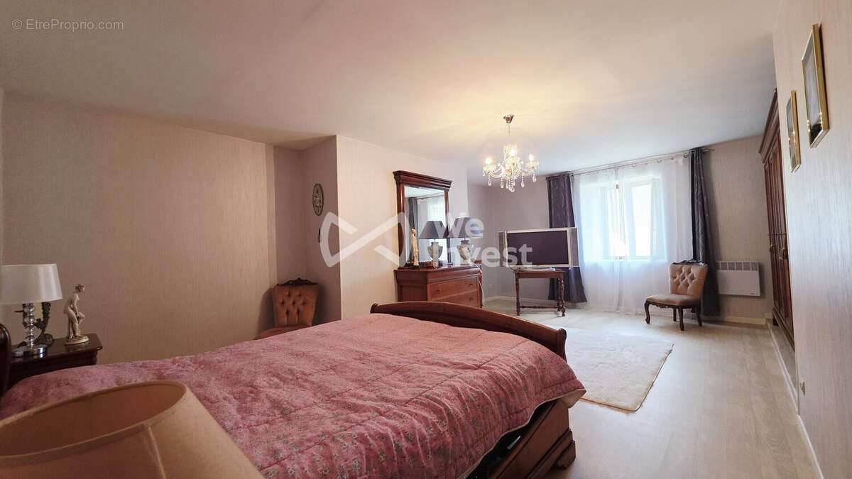 Maison à MAUBERT-FONTAINE