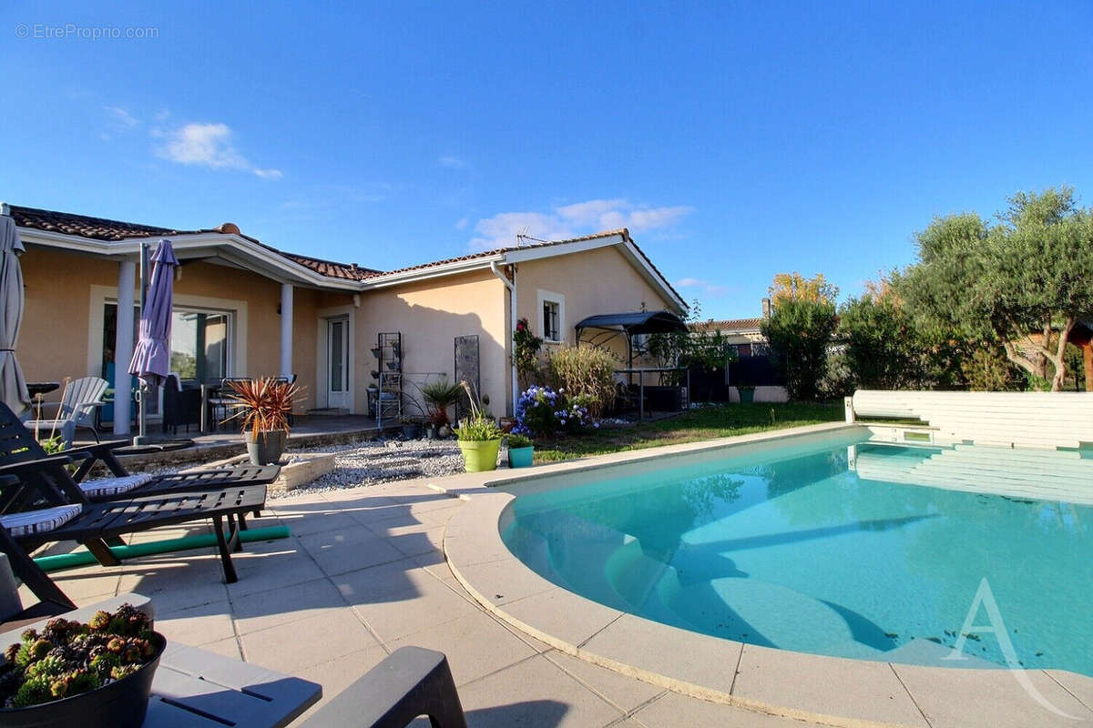 Maison à VILLENAVE-D&#039;ORNON