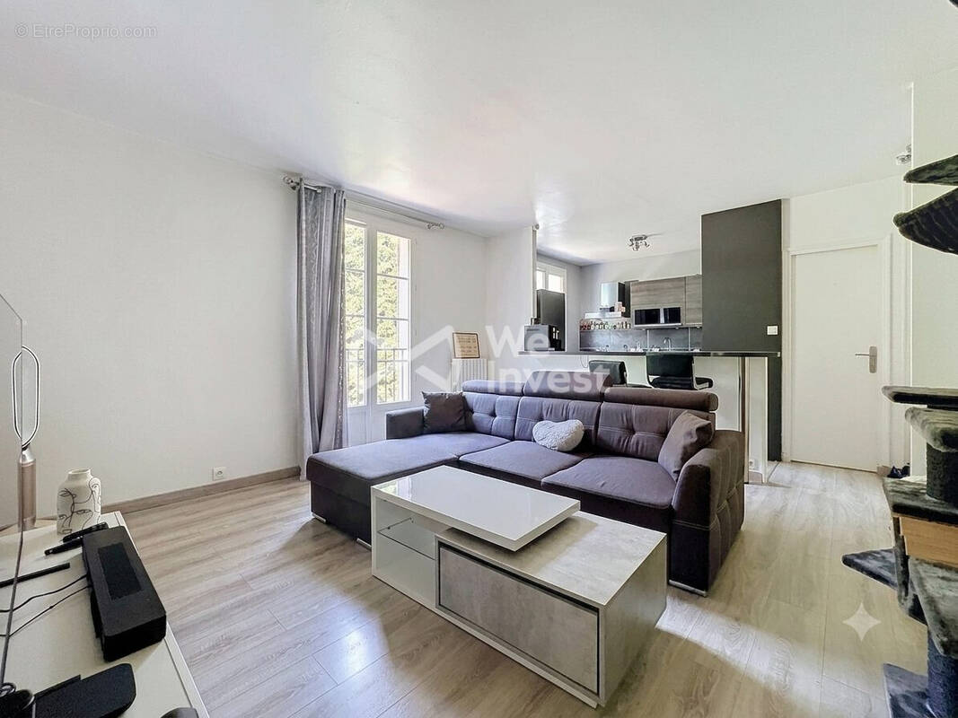 Appartement à CRECY-LA-CHAPELLE