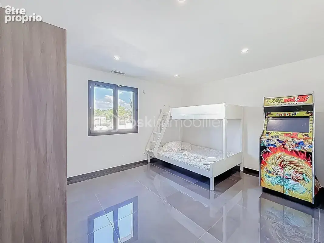 *** superbe villa contemporaine de 247 m² – grand garage de 110 m² – nissan-lez-enserune *** - photo 13