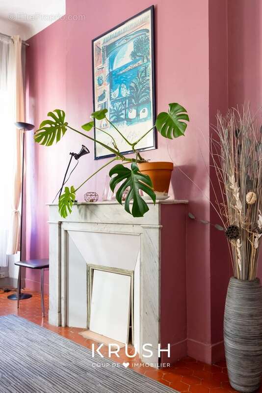 Appartement à MARSEILLE-1E